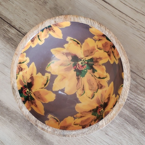 Mango wood bowl with flowers - Picture 2 of 7